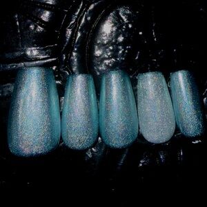 Holographic Blue Nail Tips